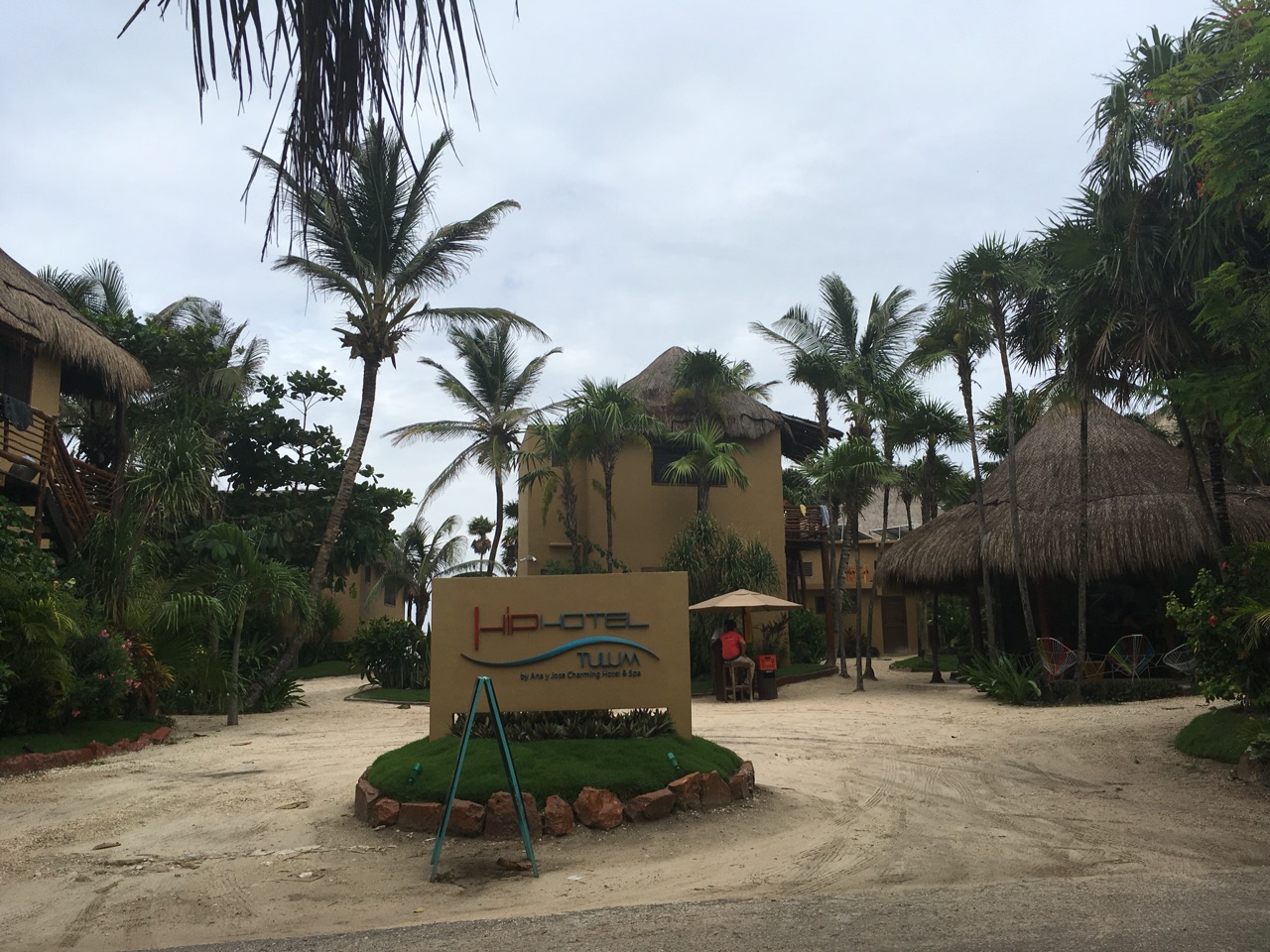 Hip Hotel